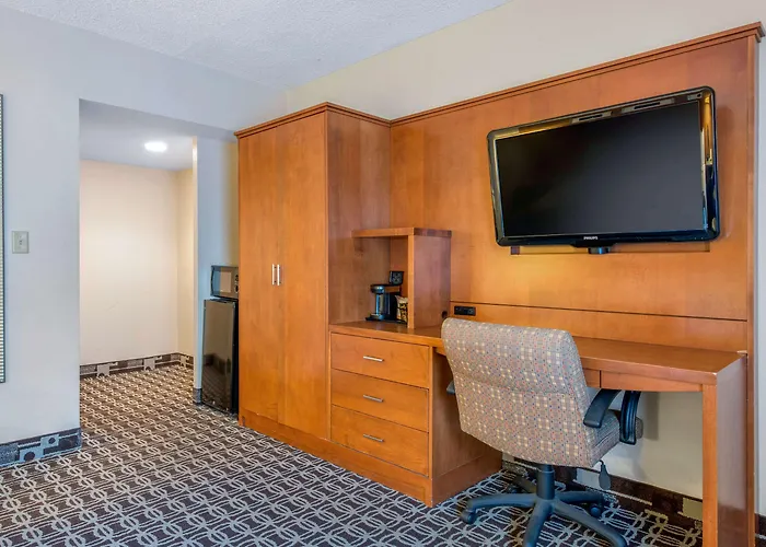 Quality Inn Savannah Historic District